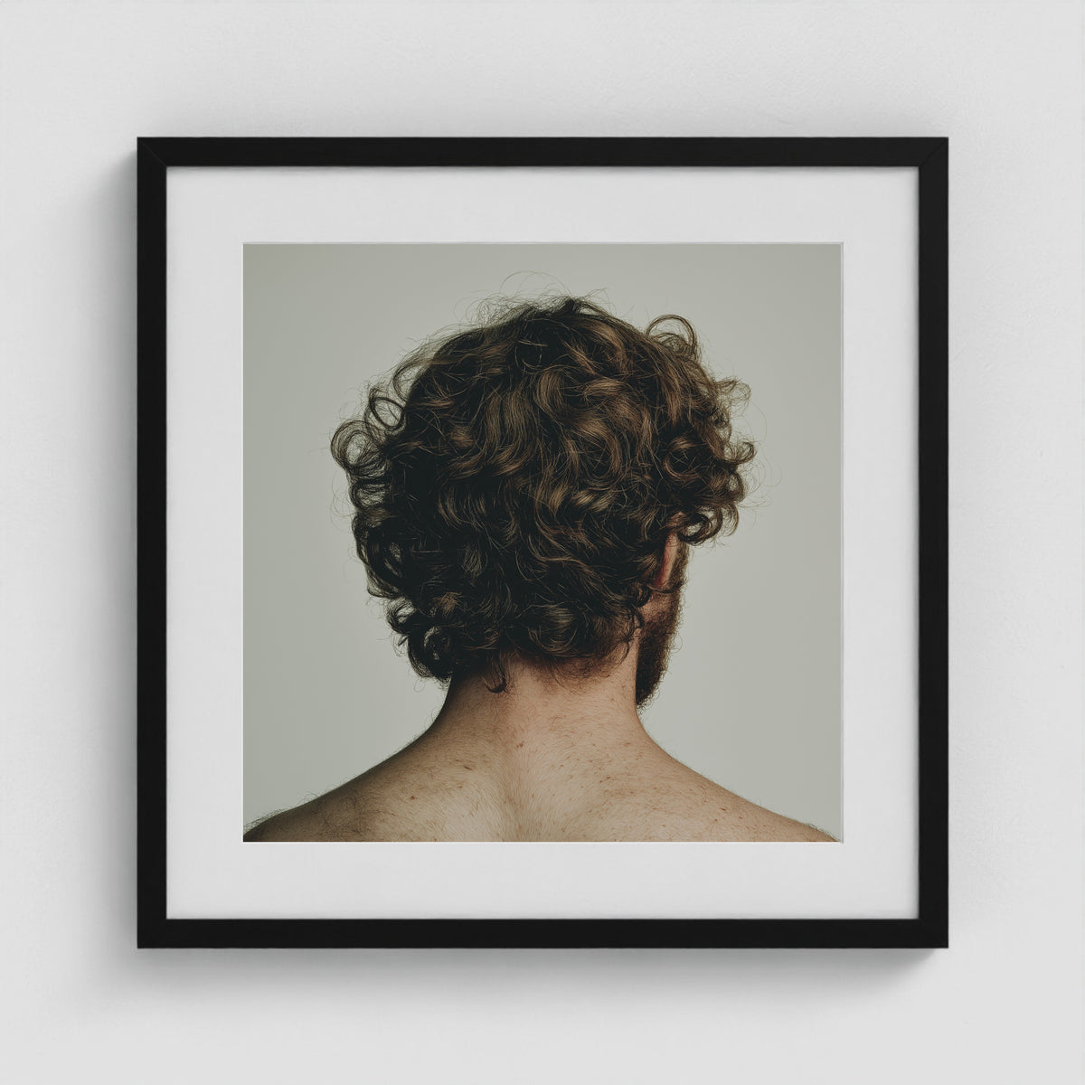Chestnut Form 20x20 Black Square Box Frame