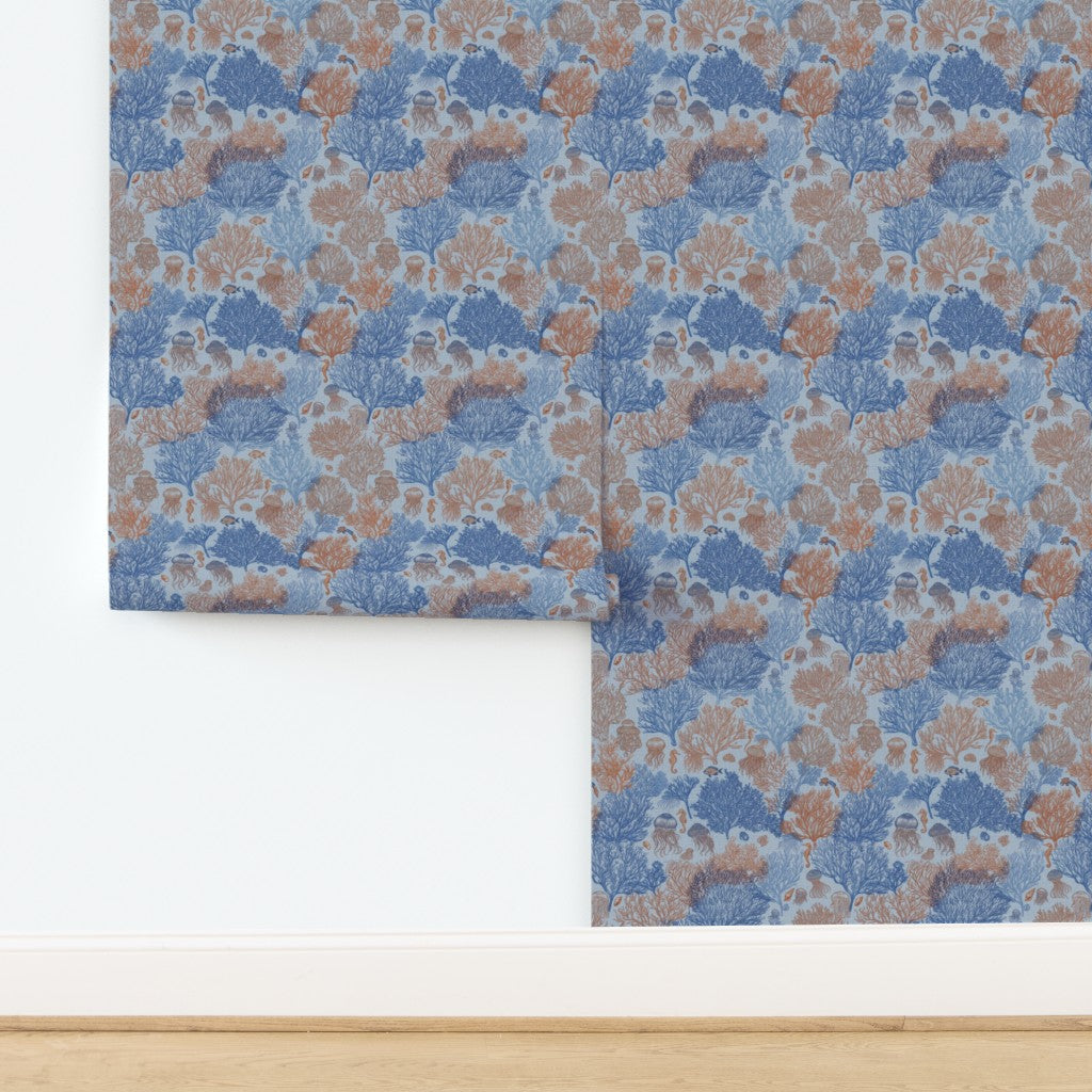 Grasscloth texture swatch of Jelly Reef wallpaper in Coastal Blue, displaying rich natural fibers.