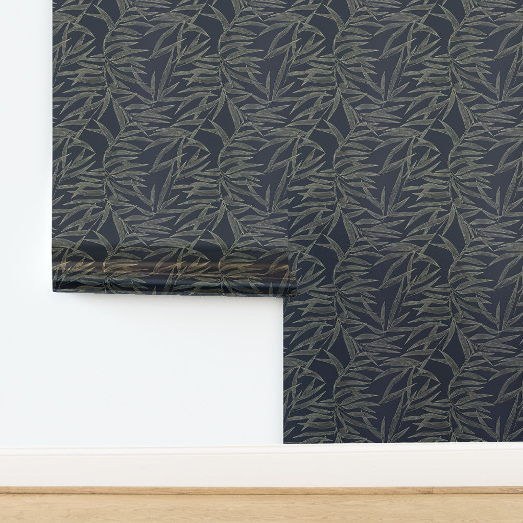 Luminous metallic finish on the earthy bamboo pattern wallpaper.