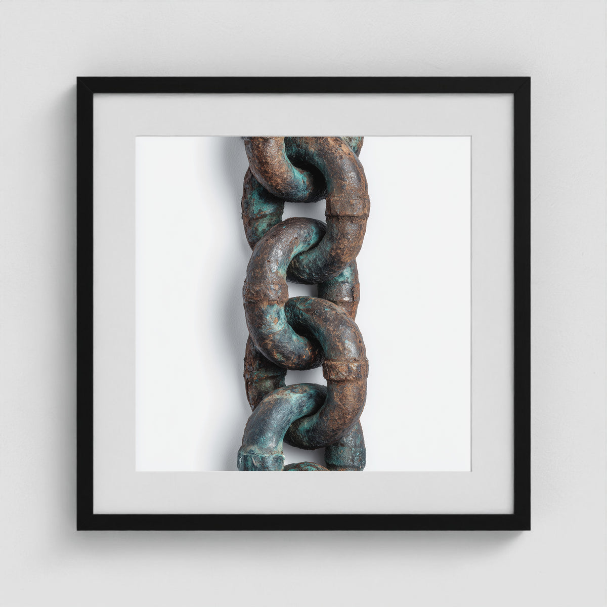 Patina Chain Medium 20x20 Black Square Box Frame
