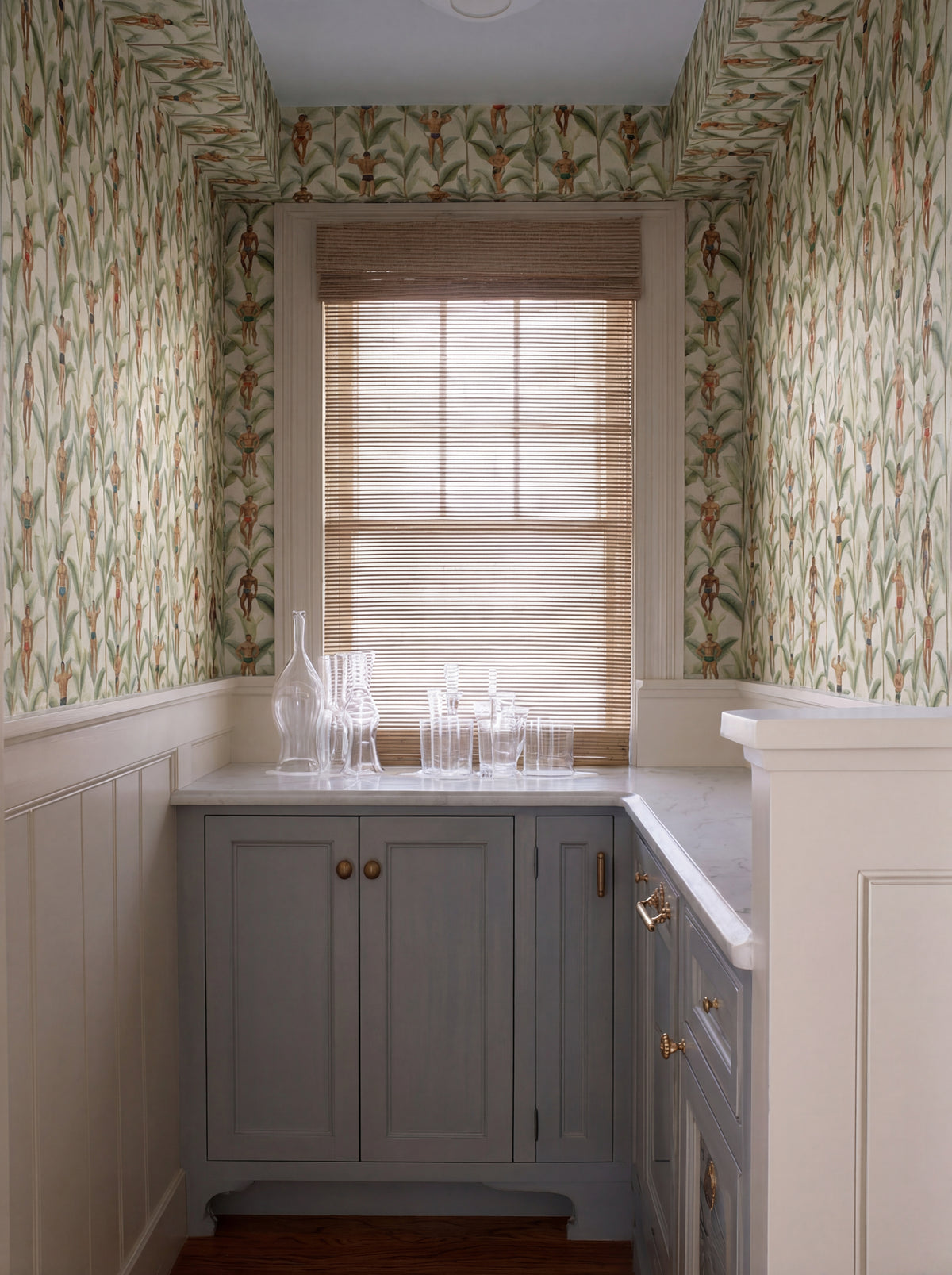 Palm Beach Apollo wallpaper in a sophisticated coastal-inspired bedroom setting.