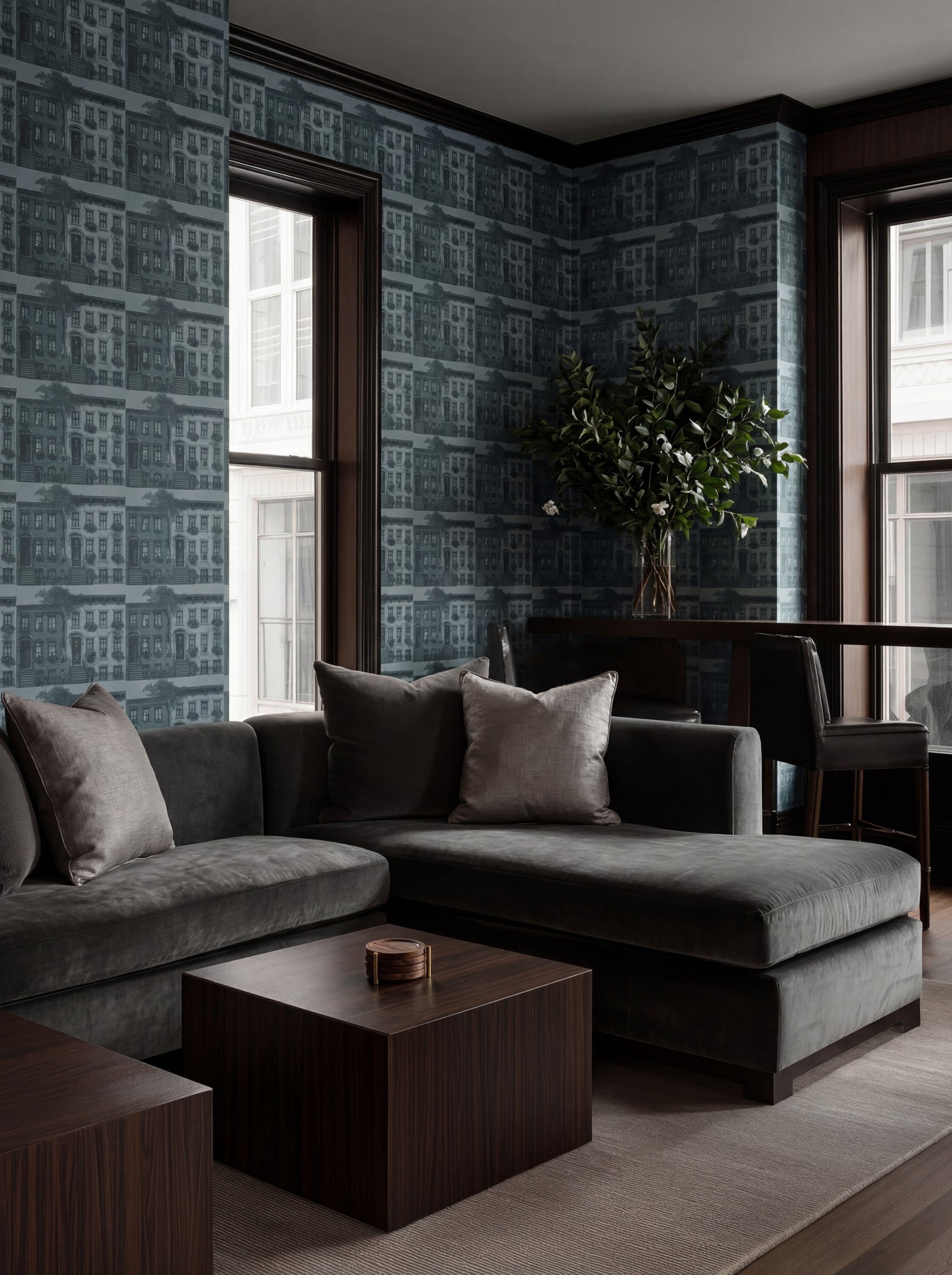 Luminous reflection and subtle pearlescent finish of the Greenwich Village metallic wallpaper substrate.