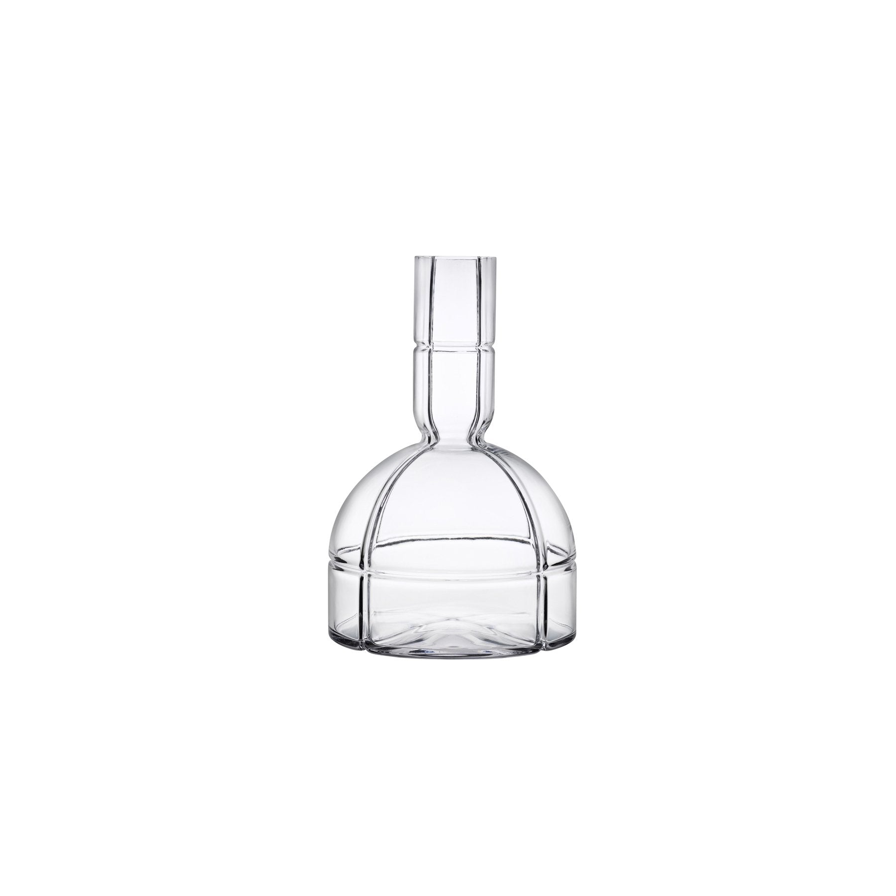 Lifestyle view of O2 Wine Carafe | Provenance & Patina