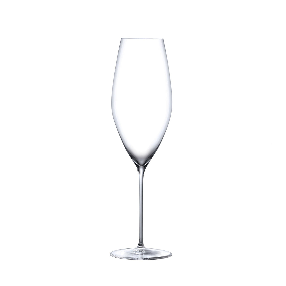 Close-up of the ultra-thin, tapered crystal bowl of the Stem Zero Grace champagne glass.