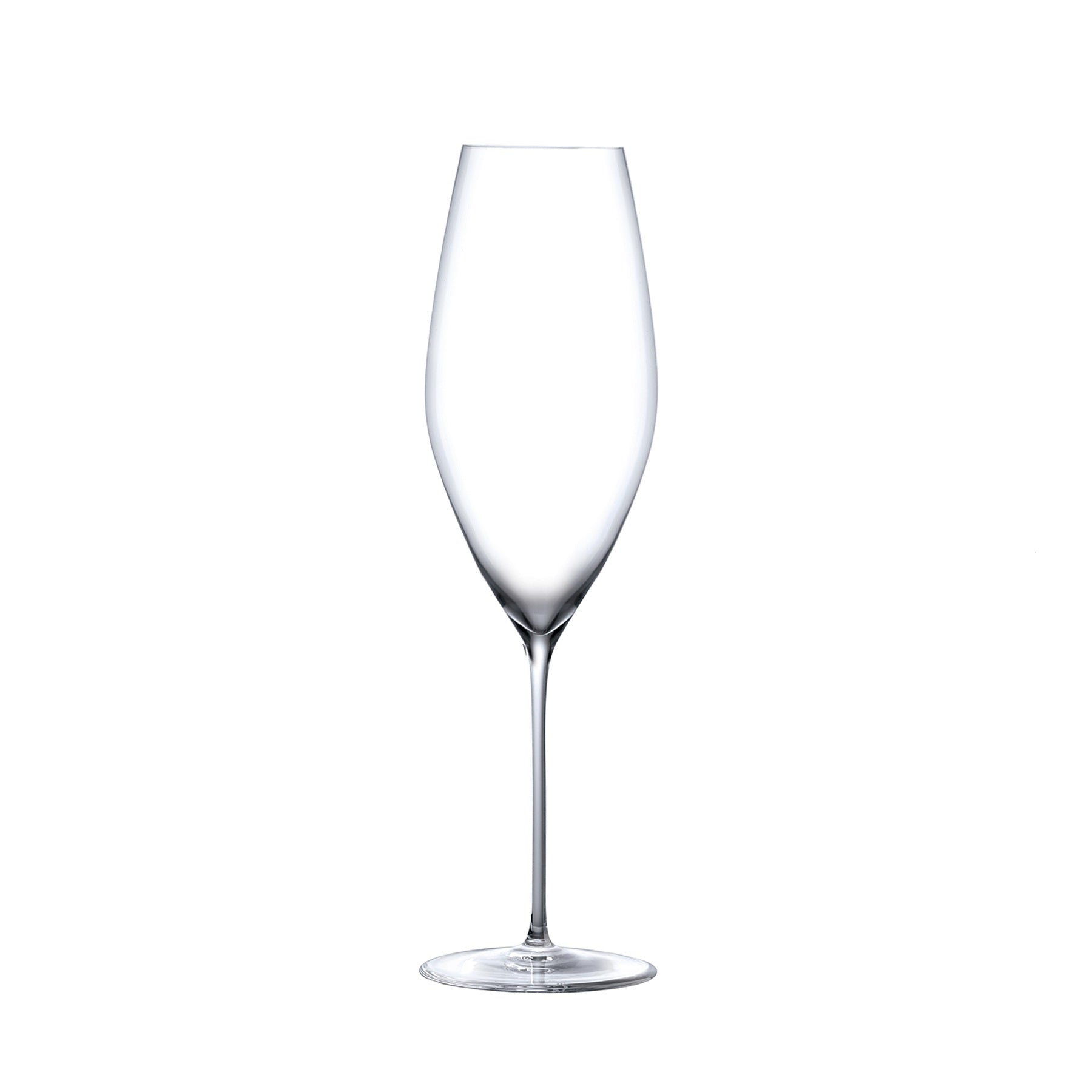 Close-up of the ultra-thin, tapered crystal bowl of the Stem Zero Grace champagne glass.