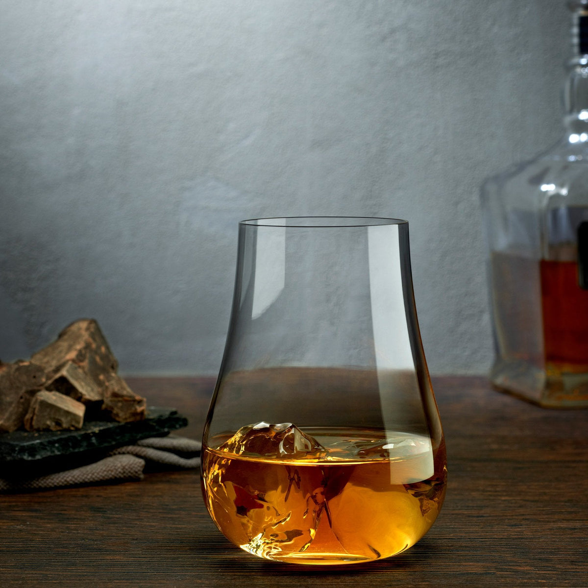 Close up detail of Vintage Set of 4 Whisky Glasses - Luxury Whiskey glass | Provenance & Patina