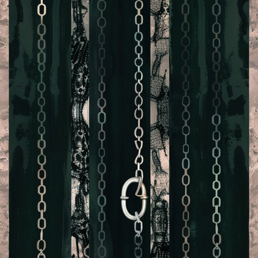 Couture Chains Couture Chains — Detail Macro