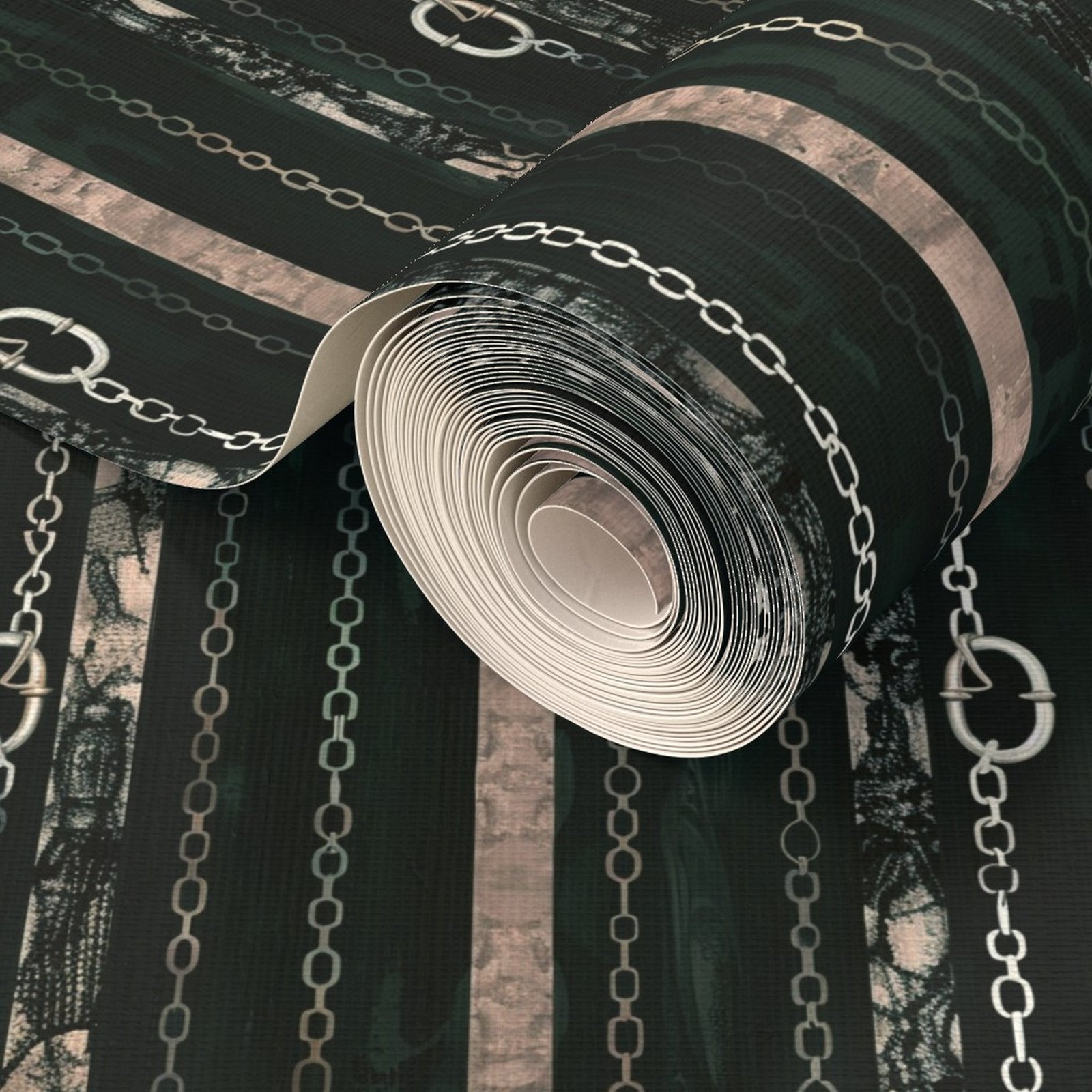 Couture Chains Couture Chains — Detail Photo