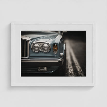 Bentley 24x18 White Landscape Box Frame