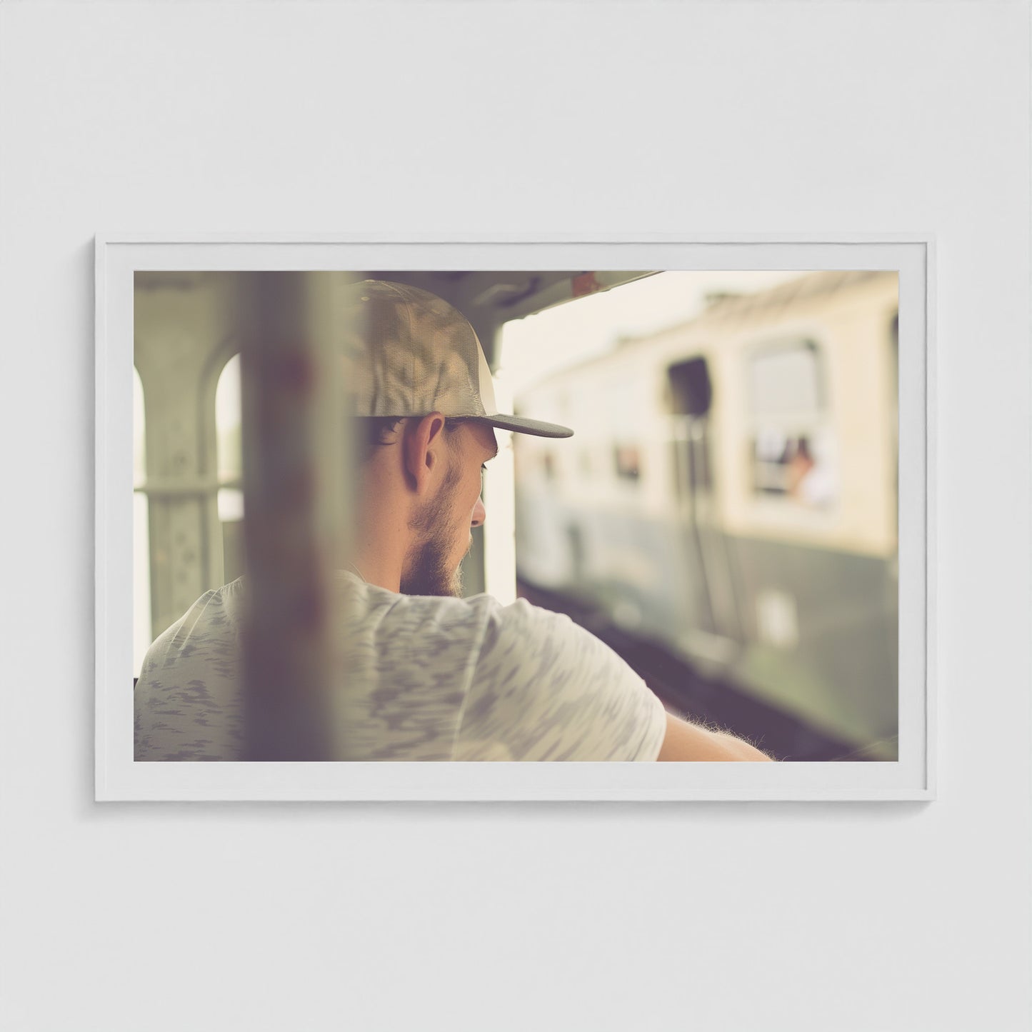Commuter 60x40 White Landscape Box Frame
