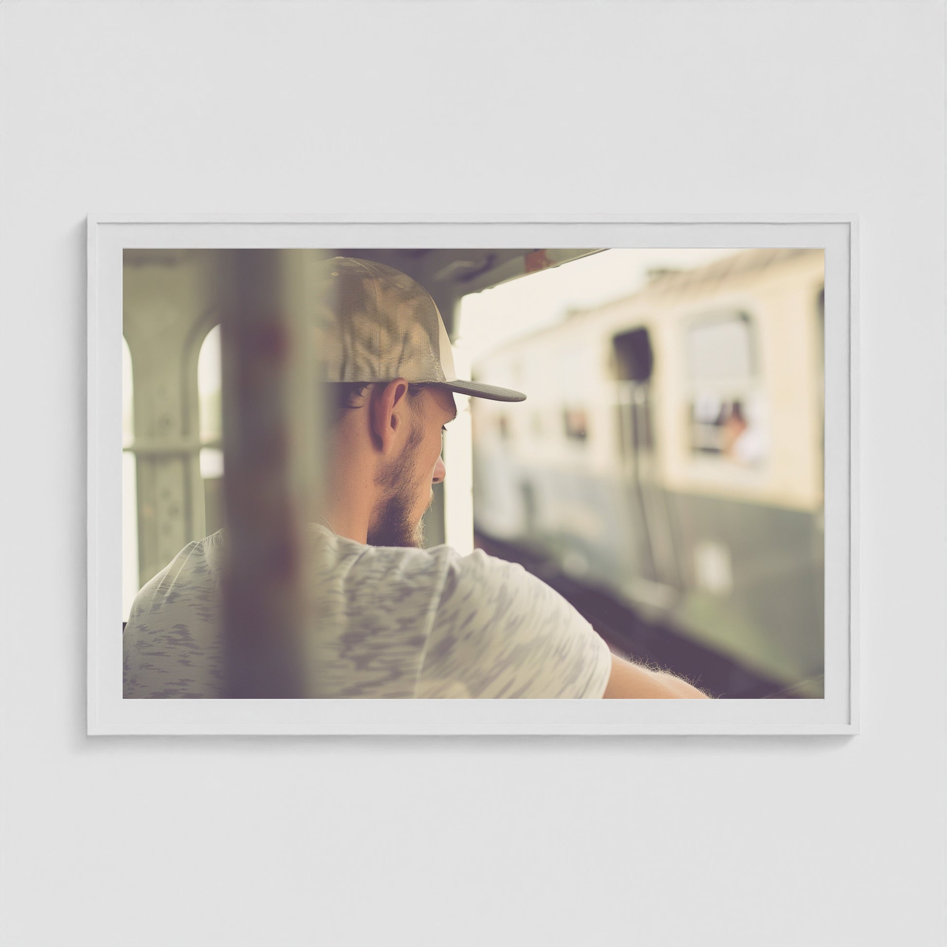 Commuter 60x40 White Landscape Box Frame