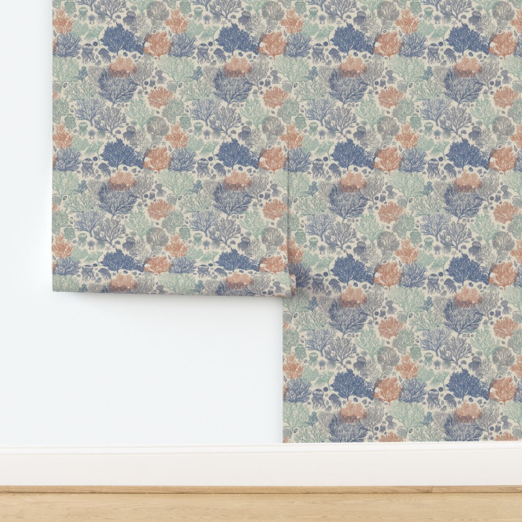 Grasscloth texture swatch of Jelly Reef wallpaper in Sun Bleached, featuring natural woven fibers.