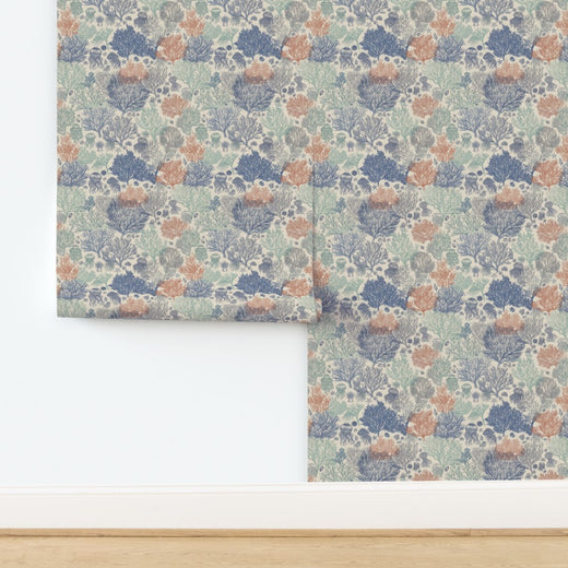 Grasscloth texture swatch of Jelly Reef wallpaper in Sun Bleached, featuring natural woven fibers.