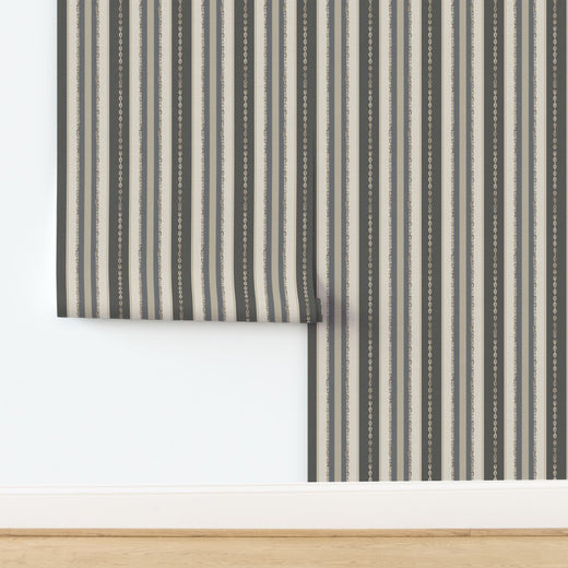 Close-up of the textured grasscloth backing variant of the Rope and Chain Restraint wallpaper