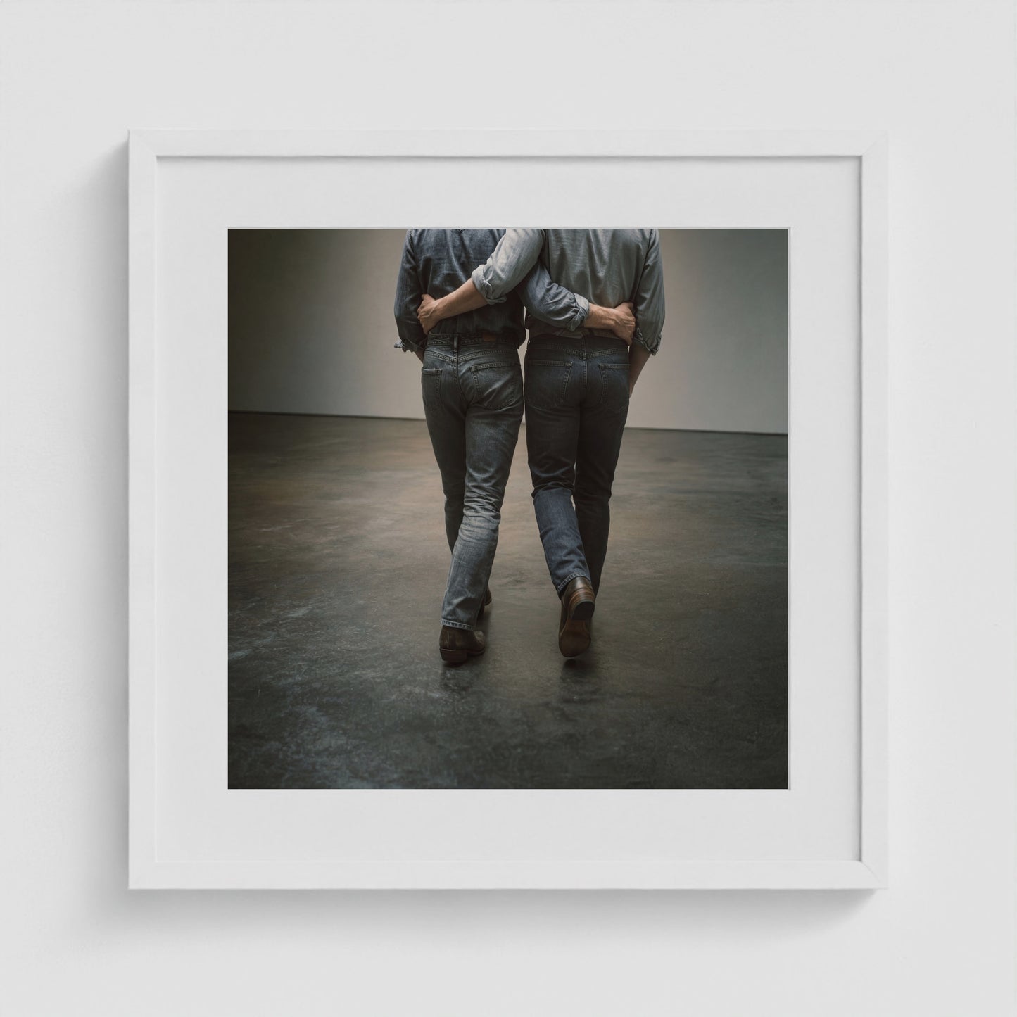 Gallery Date 20x20 White Square Box Frame