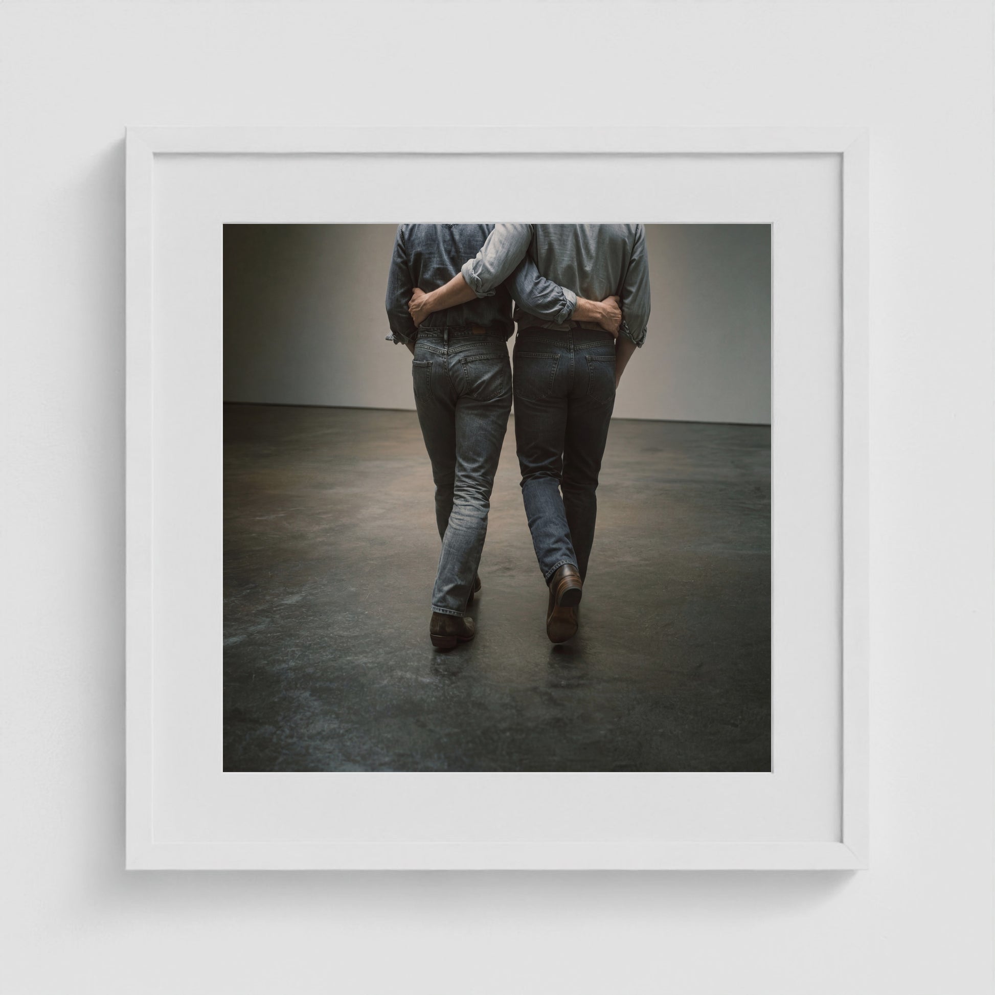 Gallery Date 20x20 White Square Box Frame