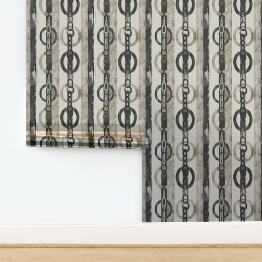 Elegant Gilded Chainwork wallpaper in the metallic substrate option, highlighting its reflective finish