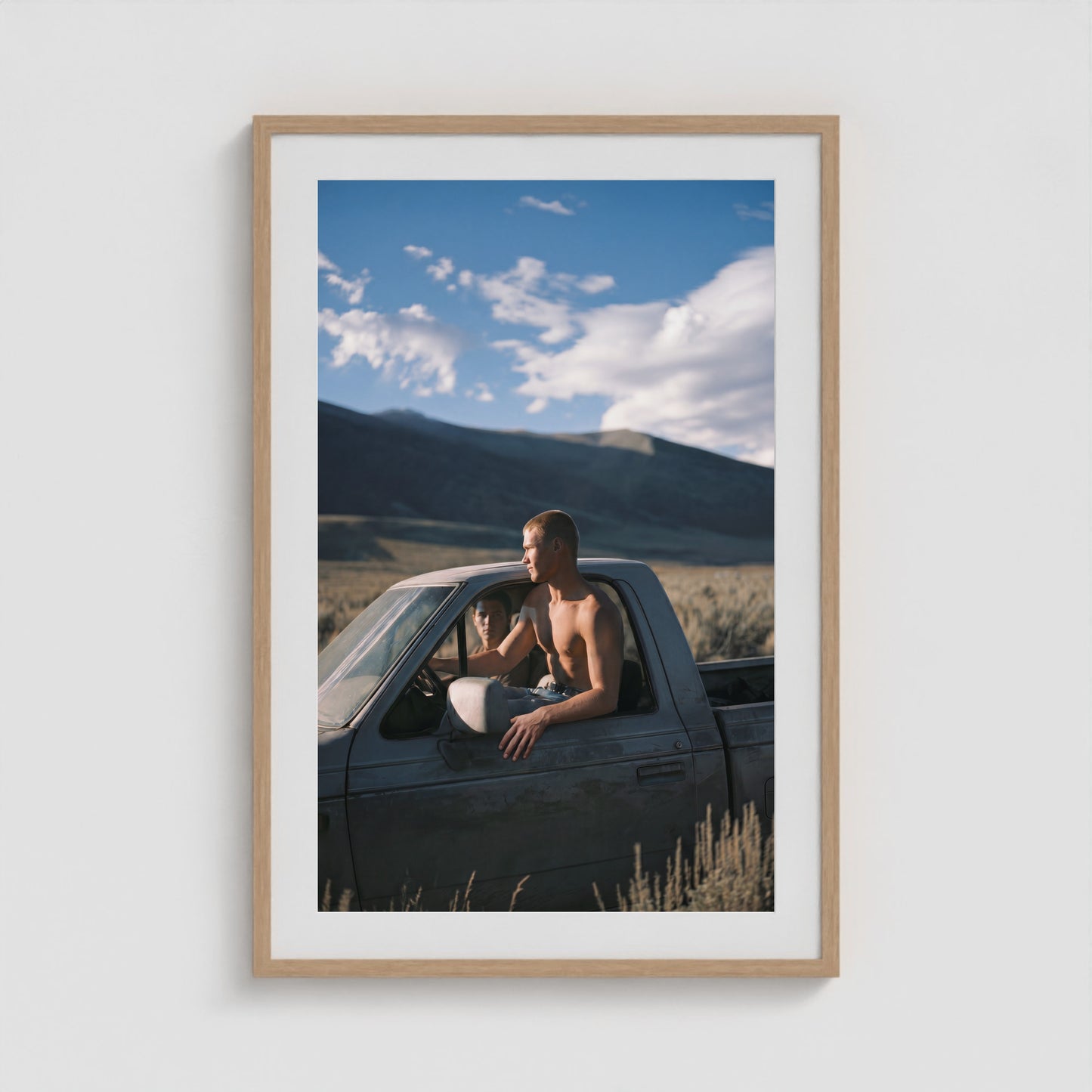 Pickup 24x36 Natural Portrait Box Frame