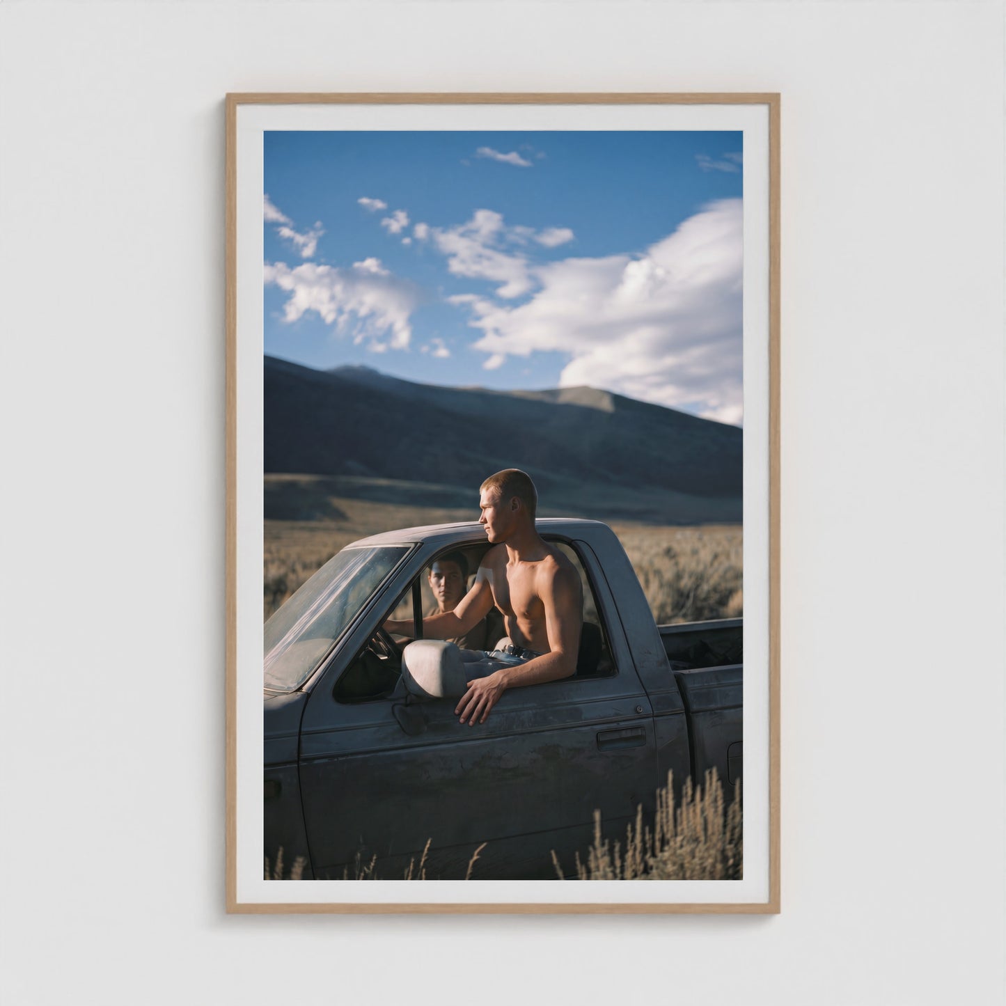 Pickup 40x60 Natural Portrait Box Frame