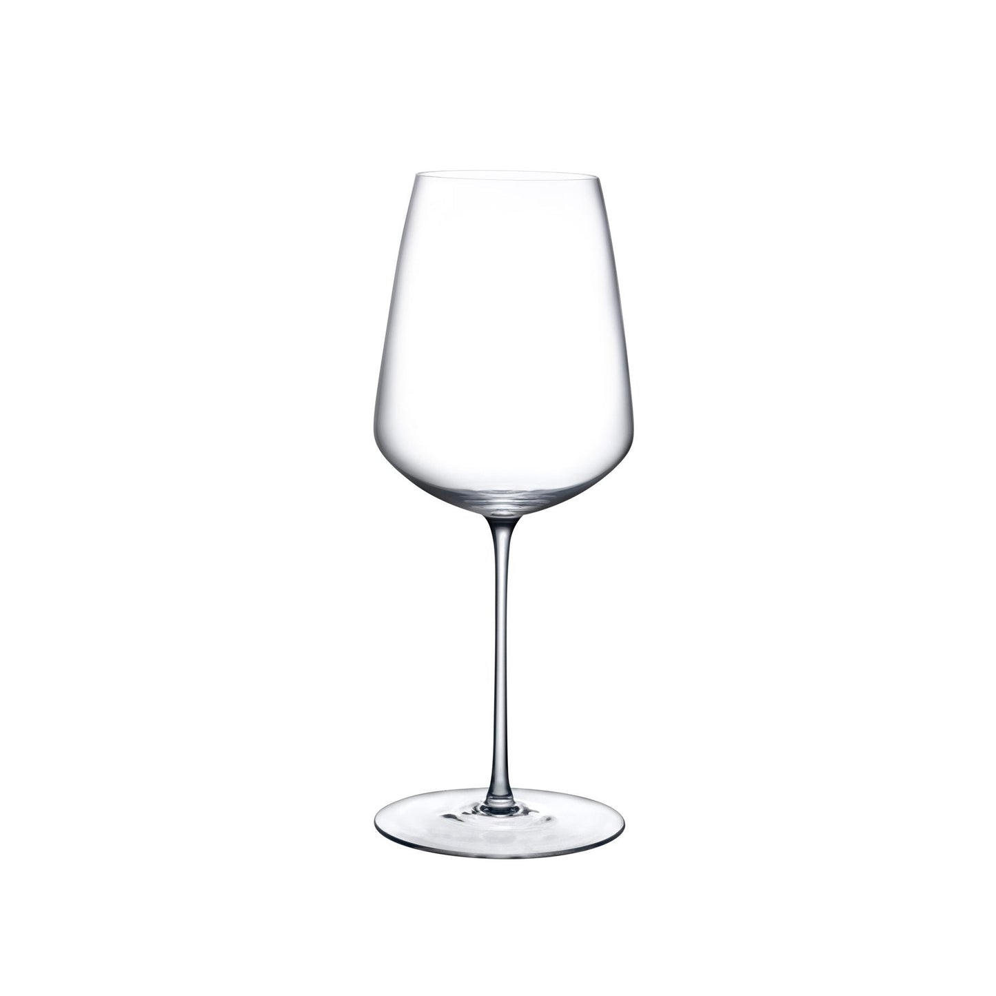 Side view of the ultra-thin Stem Zero Powerful red wine glass.