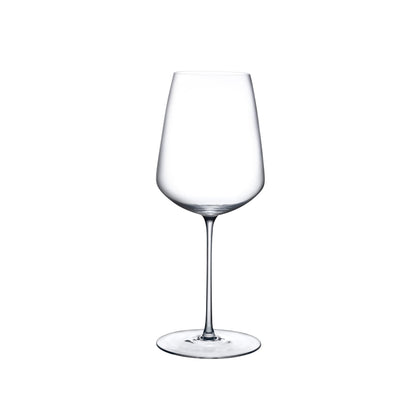 Side view of the ultra-thin Stem Zero Powerful red wine glass.