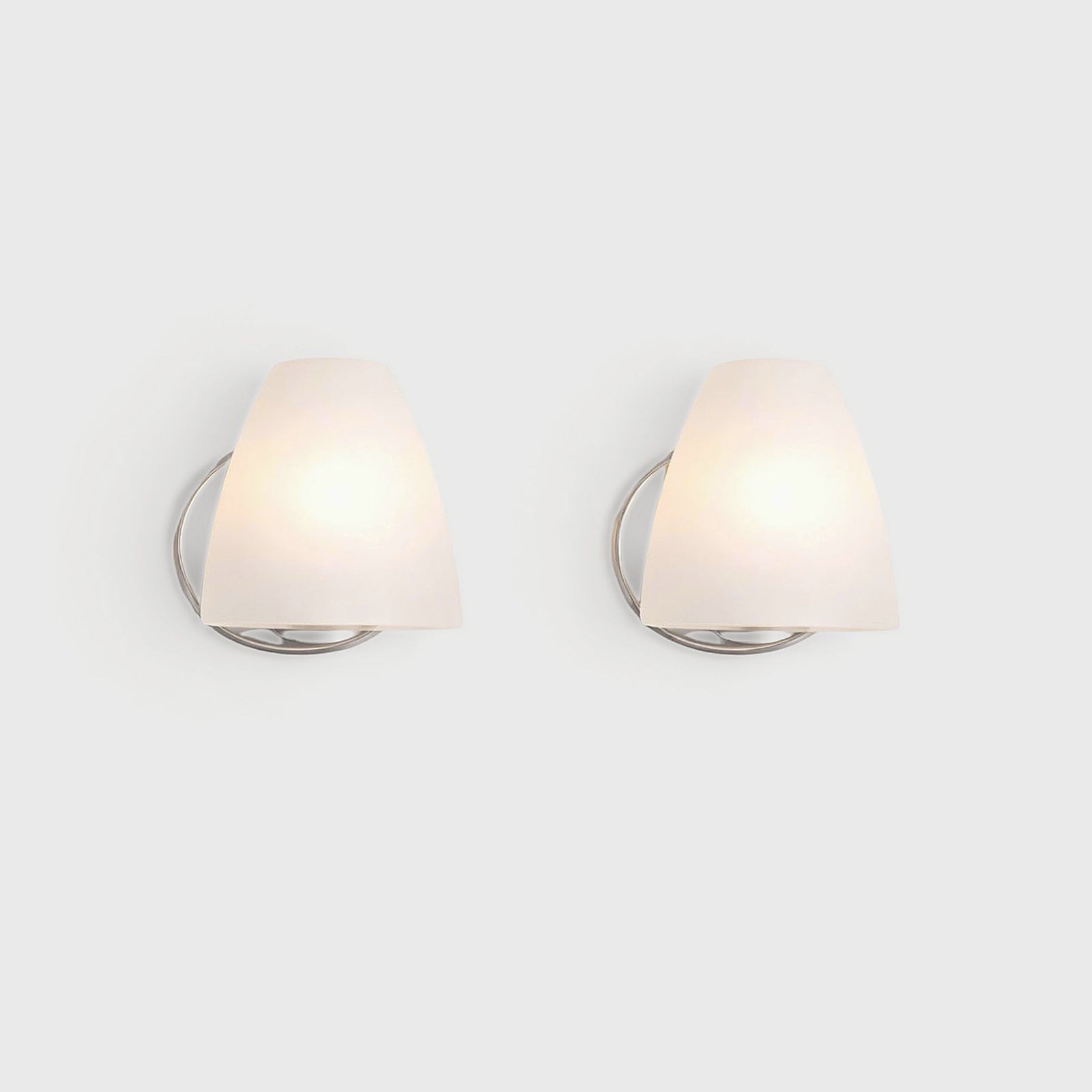Close up detail of Vintage Glass Wall Sconces Pair – Masculine Fine Art - Luxury Lighting | Provenance & Patina